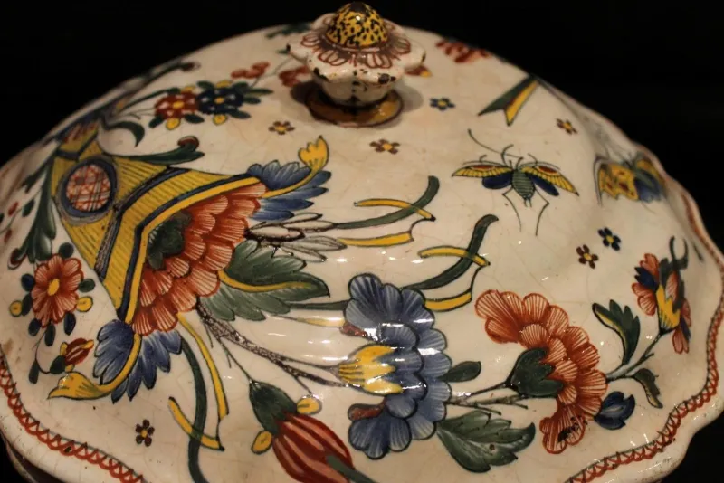 Discount Pamono Antique French Faience Lidded Bowl Tureen Hand Painted with Flowers and Insects