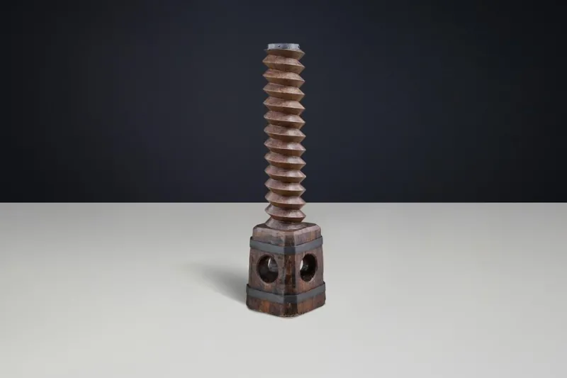 Outlet Pamono Antique French Grape Press Screw Pedestal with Patina, 1850