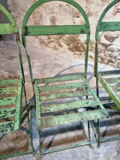 Pamono Antique French Iron Folding Garden Chairs with Aged Green Patina, 1920s, Set of 4><noscript><img width=