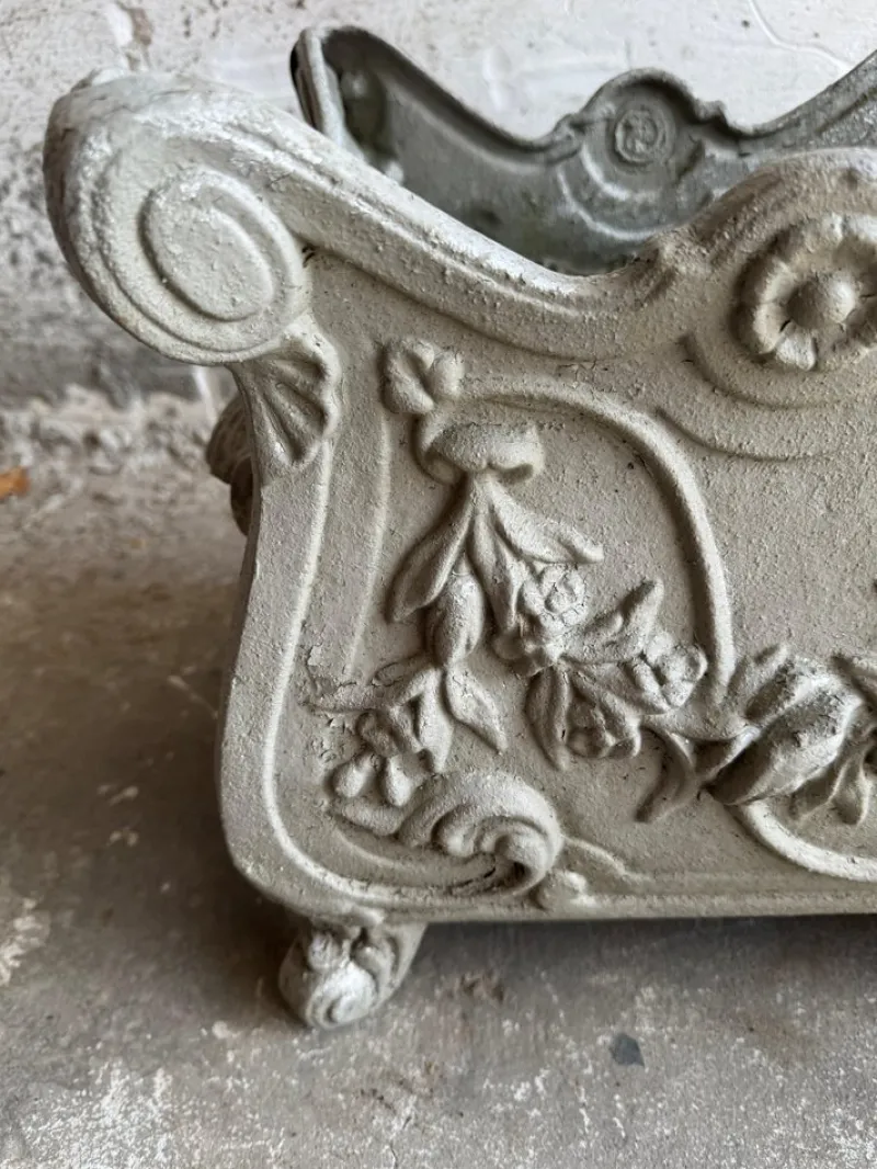 New Pamono Antique French Jardinière in Cast Iron