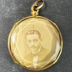 Best Pamono Antique French 18k Yellow Gold Faceted Glass Photo Pendant Locket, 1890s