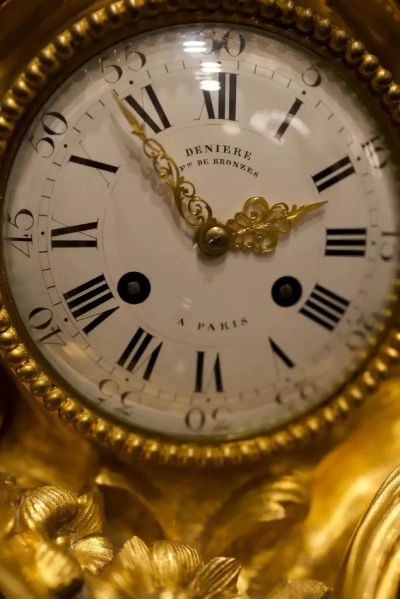 Online Pamono Antique French Louis XV Style Figural Mantel Clock in Gilt Bronze
