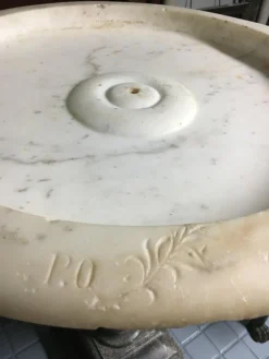 Pamono Antique French Marble Pedestal, 1700s