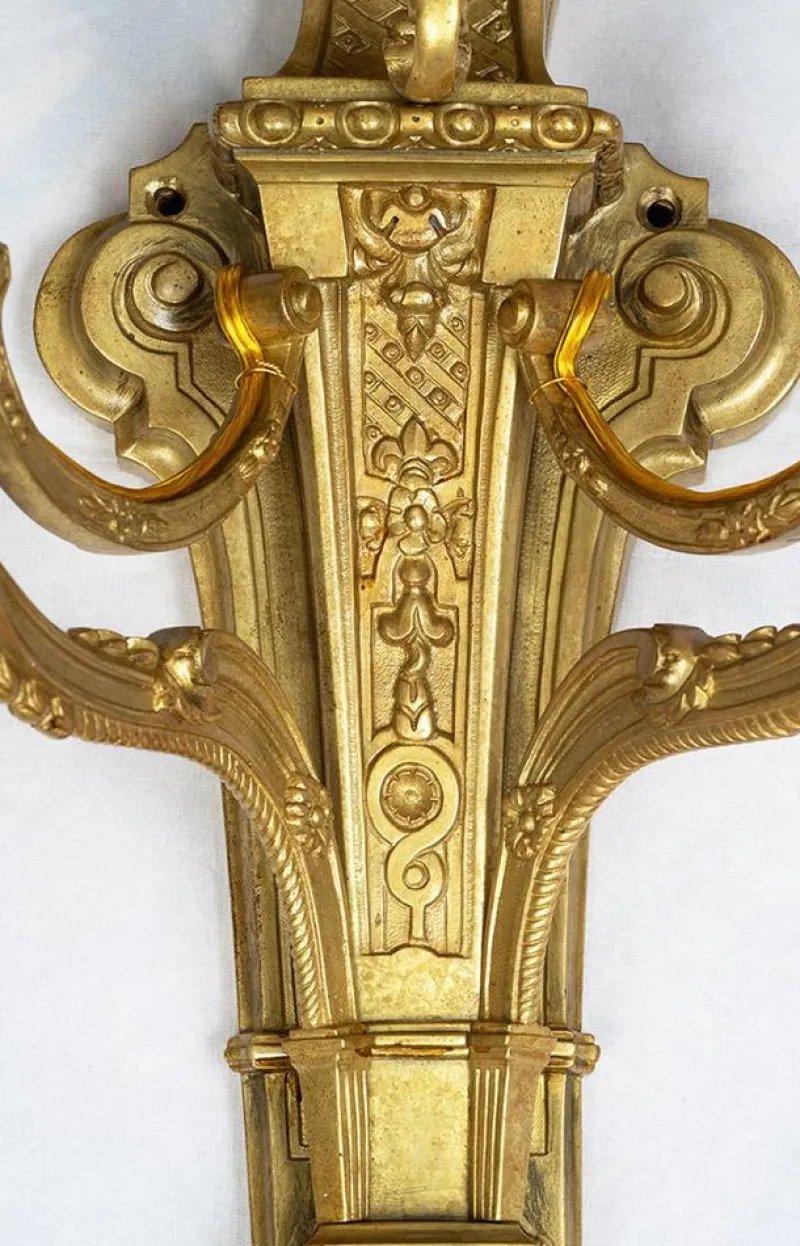 Pamono Antique French Napoleon III Wall Sconces in Chiseled Gilt Bronze, Late 19th Century, Set of 2> Wall Lights & Sconces