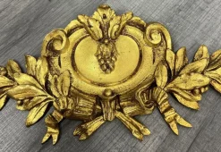 Online Pamono Antique French Ornate Pendiment in Gilded Metal