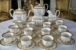 Best Pamono Antique French Porcelain Tea Service, 1840, Set of 16