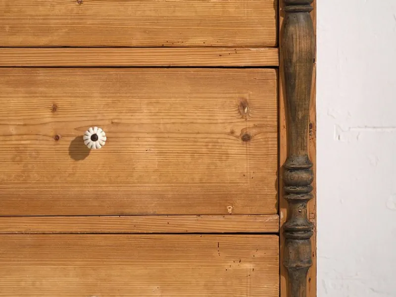 Pamono Antique French Provençal Style Chest of Drawers, 1920s> Dressers, Commodes & Chests