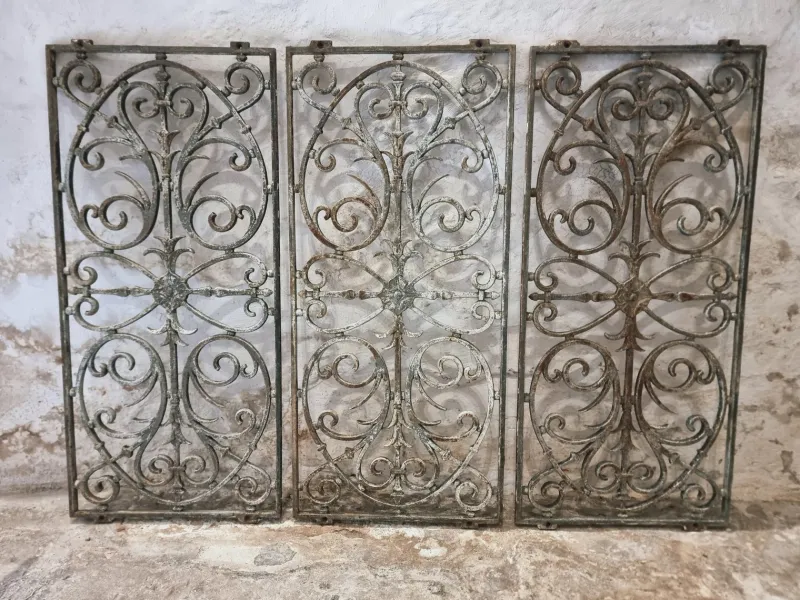 Outlet Pamono Antique French Rustic Cast Iron Window Grilles, 1900s, Set of 3