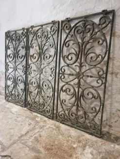 Outlet Pamono Antique French Rustic Cast Iron Window Grilles, 1900s, Set of 3