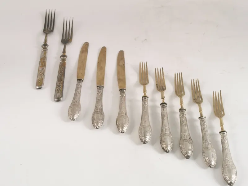 Pamono Antique French Silvered Brass Cutlery, 1700s, Set of 10> Cutlery & Serving Utensils
