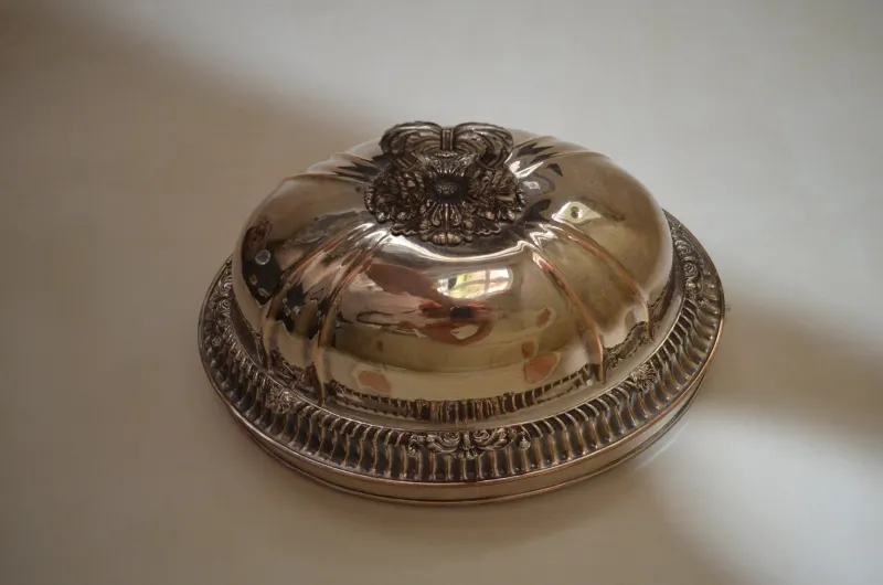 Pamono Antique French Silver-Plated Cloche> Serving Dishes