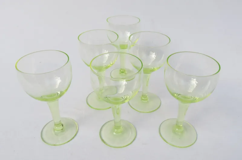 New Pamono Antique French Uranium Glasses Set, Set of 6