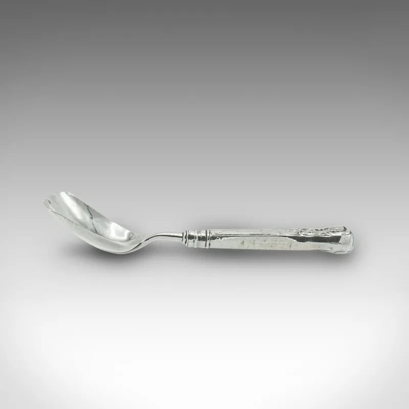 Pamono Antique Georgian English Sterling Silver Sugar Spoon, 1780> Cutlery & Serving Utensils