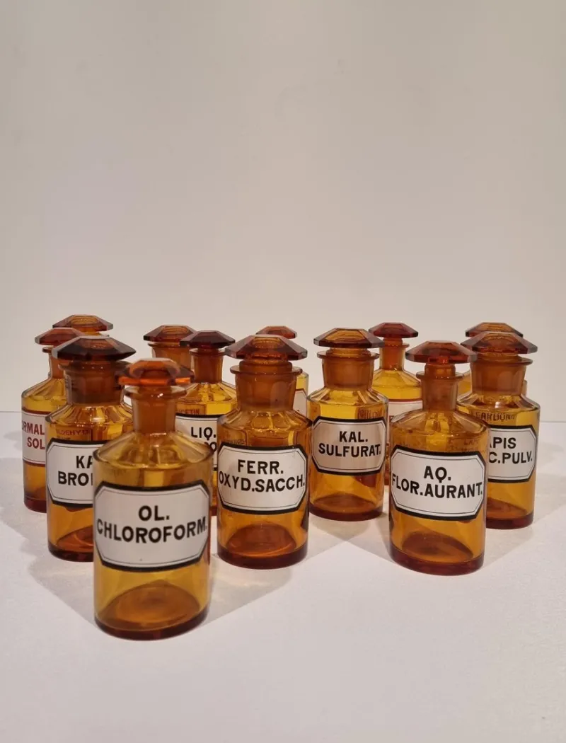 Pamono Antique German Amber Glass Apothecary Pharmacy Hand Blown Jars, Set of 13> Bottles, Carafes & Jugs