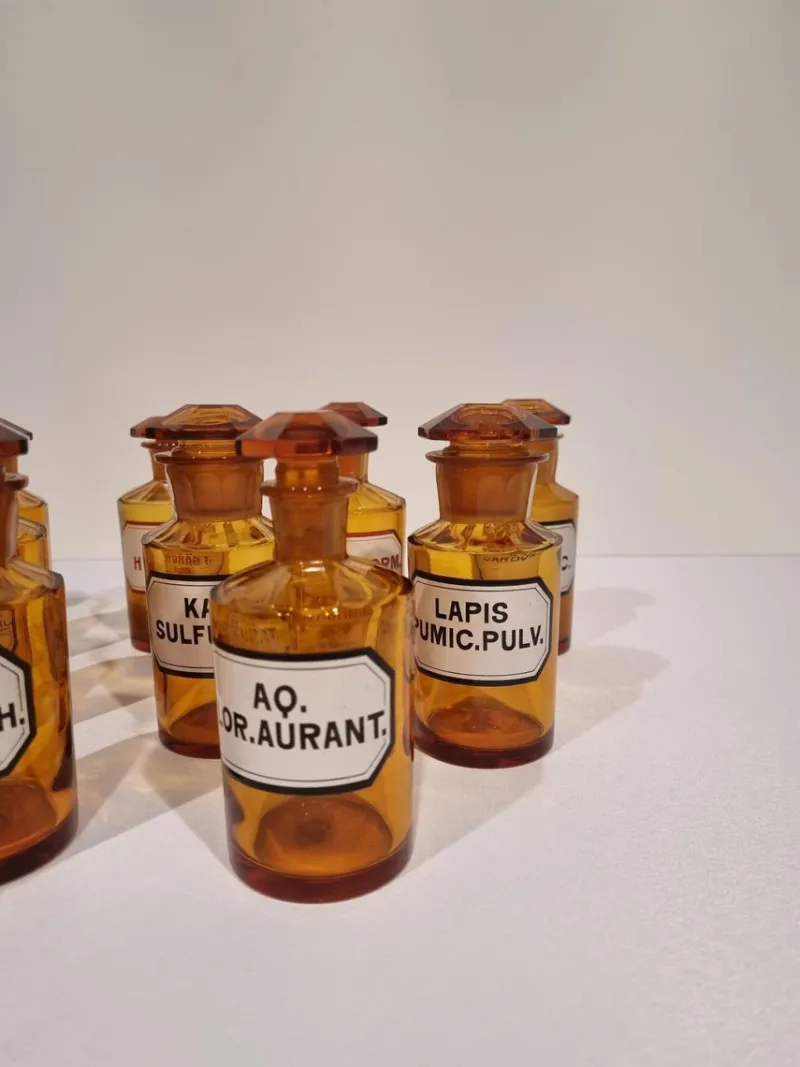 Pamono Antique German Amber Glass Apothecary Pharmacy Hand Blown Jars, Set of 13> Bottles, Carafes & Jugs
