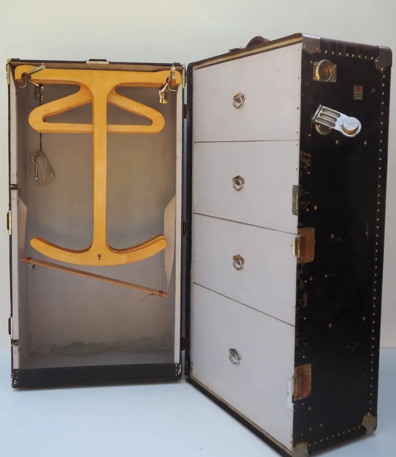 Pamono Antique German Suitcase from Mädler, 1890s> Trunks Crates & Baskets