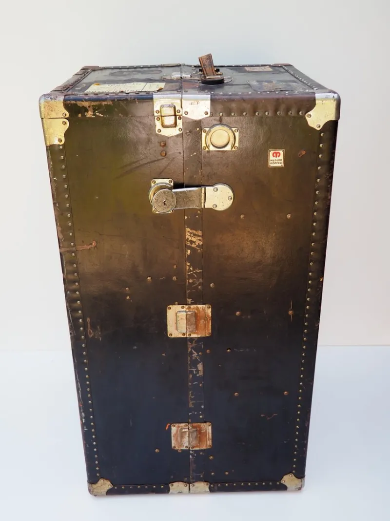Pamono Antique German Suitcase from Mädler, 1890s> Trunks Crates & Baskets
