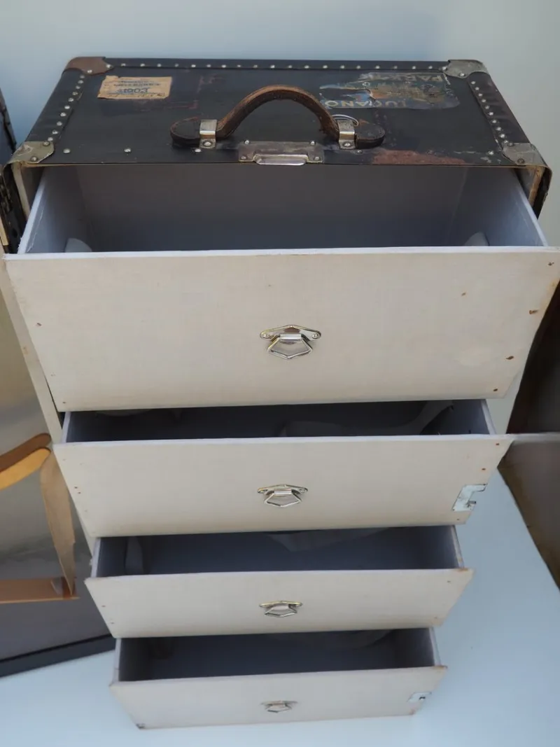 Pamono Antique German Suitcase from Mädler, 1890s> Trunks Crates & Baskets