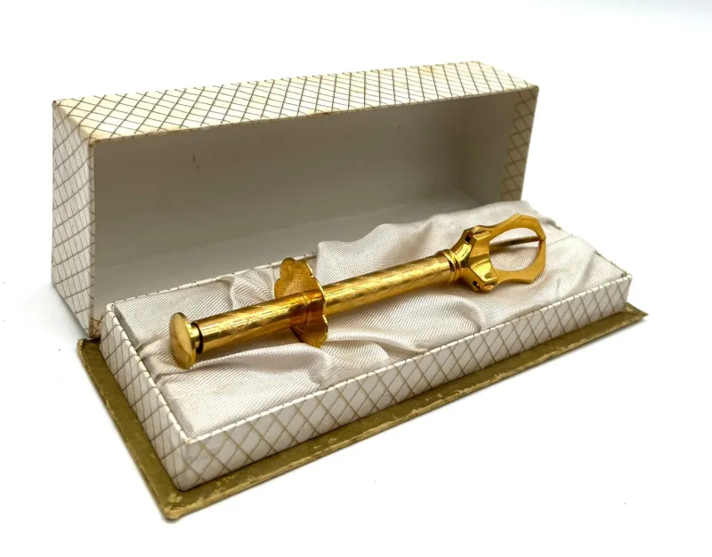 Hot Pamono Antique Gold-Plated Sugar Tongs with Decorated Handle, 1890s