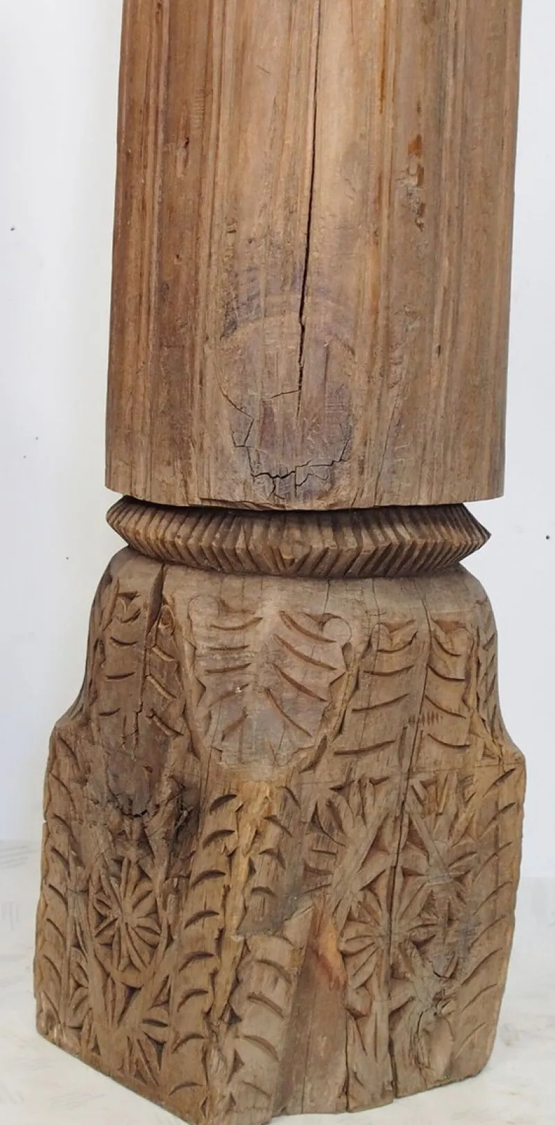 Pamono Antique Hand-Carved Wooden Pillar Column, Swat Valley Pakistan, 1890s> Pedestals And Columns