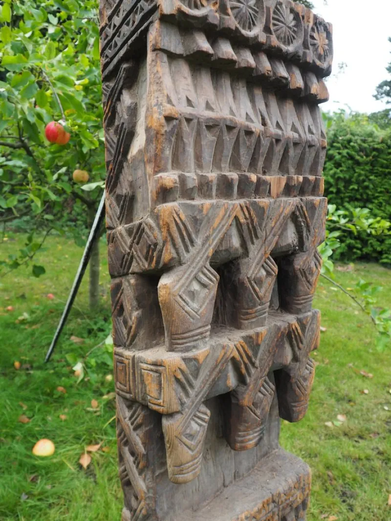 Clearance Pamono Antique Hand-Carved Wooden Pillar Column, Nuristan, Afghanistan, 1890s