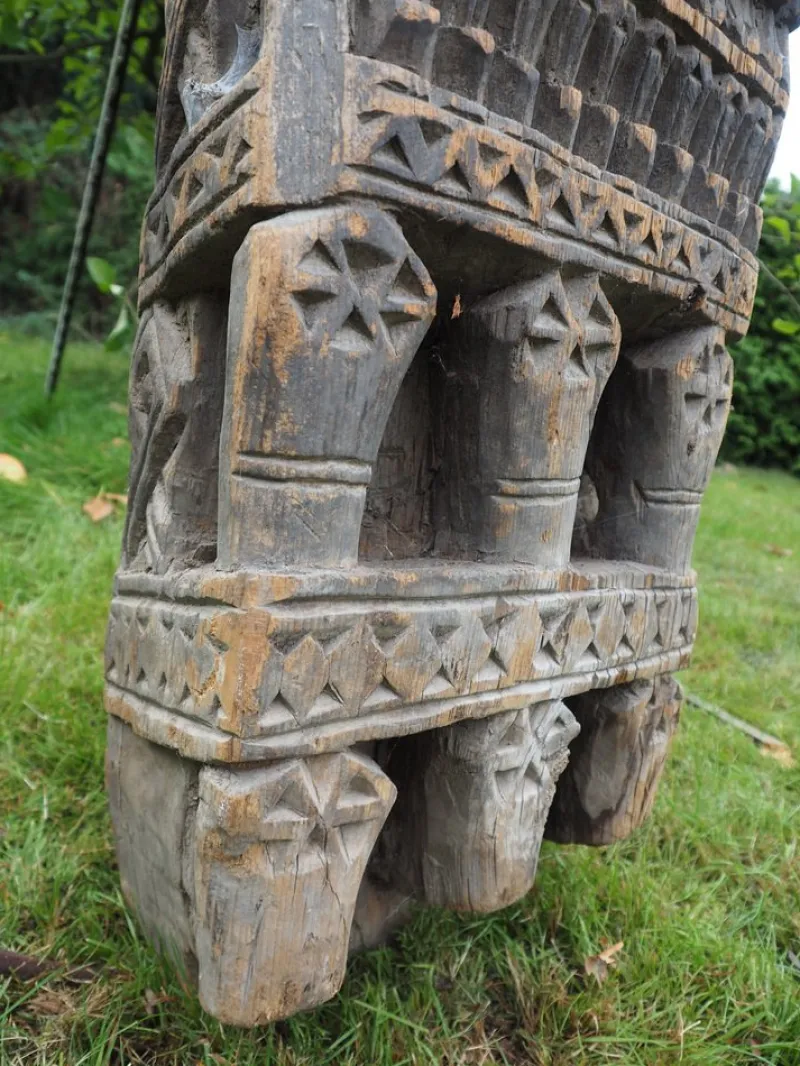 Clearance Pamono Antique Hand-Carved Wooden Pillar Column, Nuristan, Afghanistan, 1890s