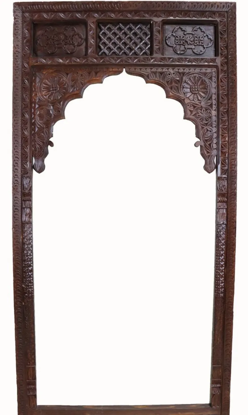 Pamono Antique Handmade and Handcarved Archway Door Frame, Nuristan, Afghanistan, 1920s> Architectural Elements