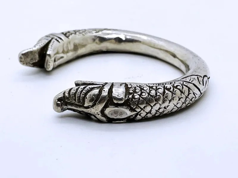 Pamono Antique Indian Makara Himachal Pradesh Bracelet in Silver, Early 1900s> Bracelets