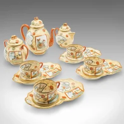 Pamono Antique Japanese Geisha Tea Set in Ceramic, 1920s, Set of 11> Coffee & Tea Service