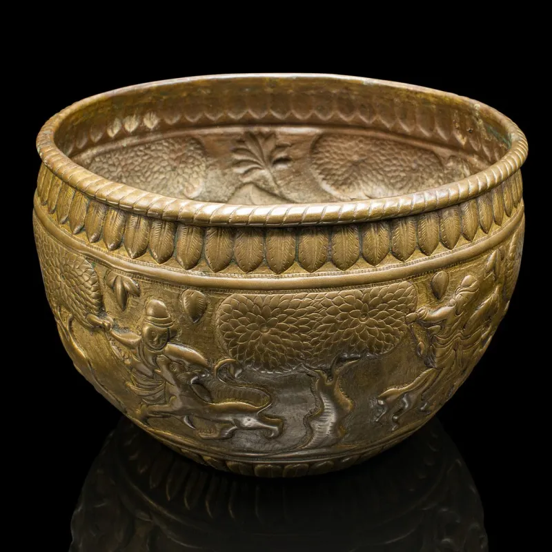 Pamono Antique Jardiniere Bowl in Brass, 1890s> Planters And Jardiniere