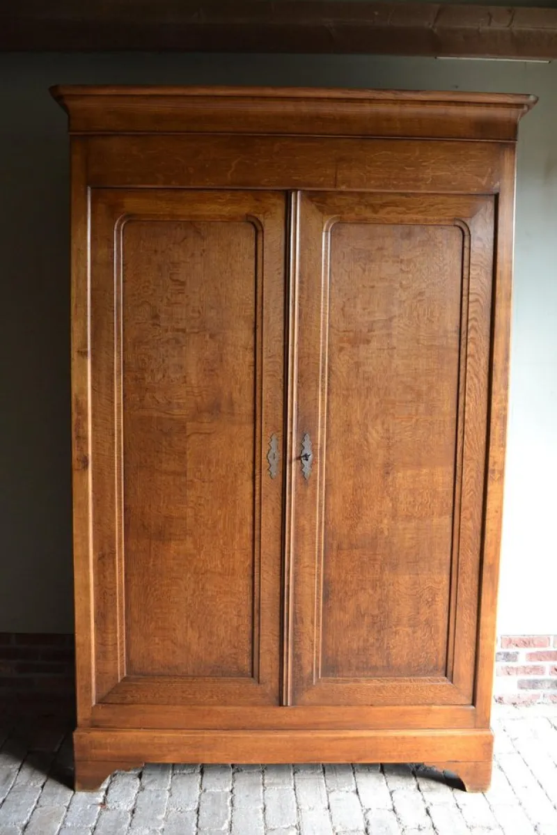 Discount Pamono Antique Louis Philippe Oak Cabinet