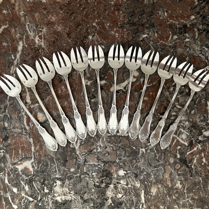 Online Pamono Antique Louis XV Style Oyster Forks in Silver, 1890s, Set of 12
