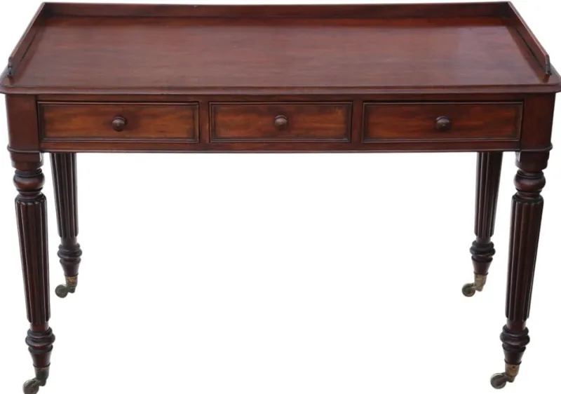 Pamono Antique Mahogany 3-Drawer Desk or Dressing Table, 1830s> Desks
