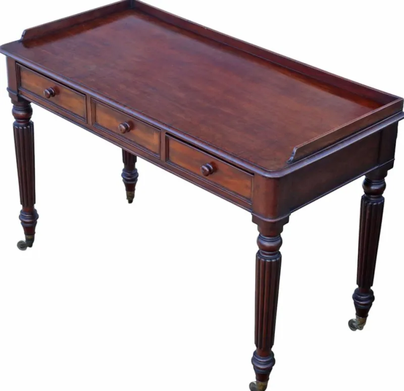 Pamono Antique Mahogany 3-Drawer Desk or Dressing Table, 1830s> Desks