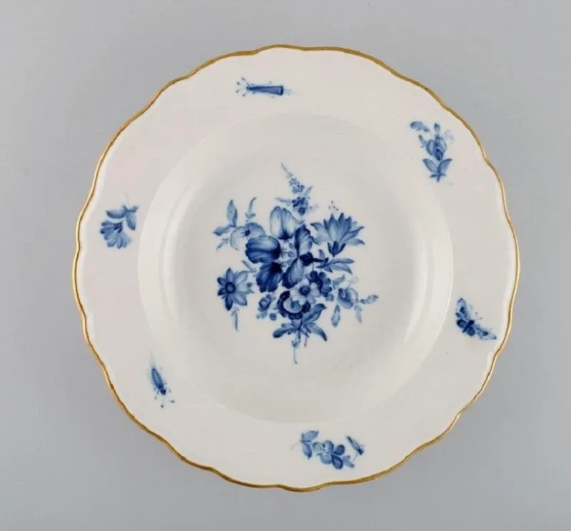 Online Pamono Antique Meissen Porcelain Plates with Hand-Painted Flowers and Gold Edge, Set of 2