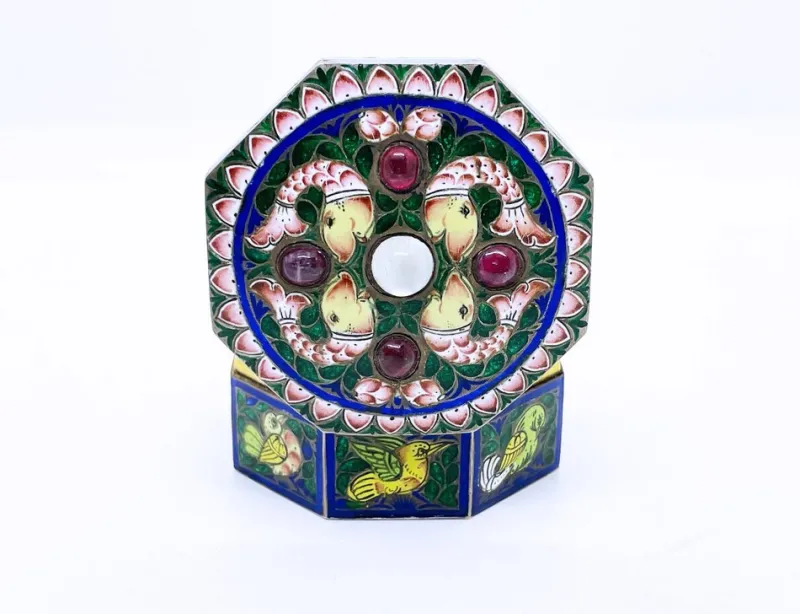 Sale Pamono Antique Mughal Box in Sterling Silver with Meenakari Enamels and Rubies, 1900