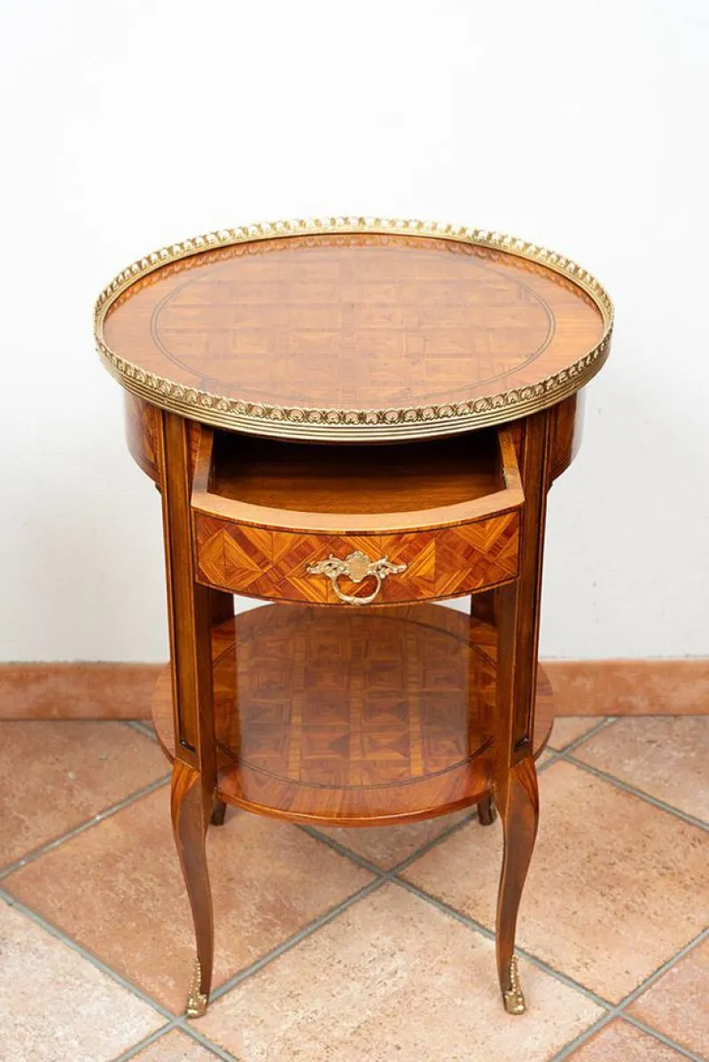 Pamono Antique Napoleon III Side Tables in Exotic Fine Woods, France, Early 20th Century, Set of 2> Nightstands