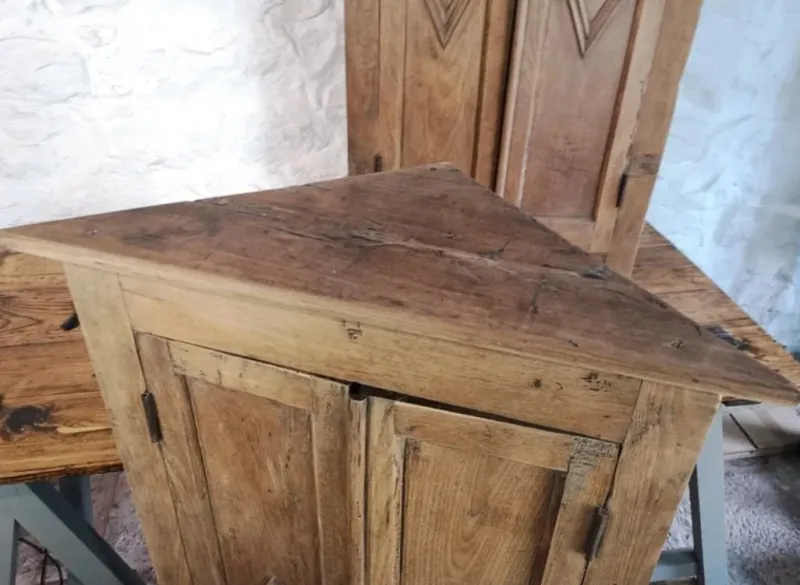 New Pamono Antique Oak Corner Cabinets, 1890, Set of 2