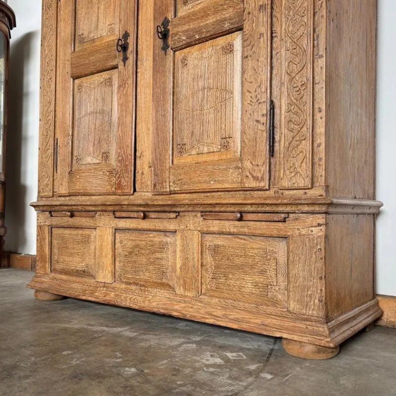 Pamono Antique Oak Cupboard, Germany, 1836> Cabinets & Wardrobes