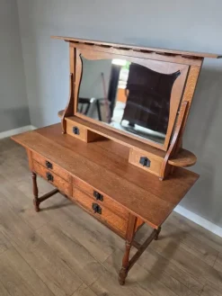 Pamono Antique Oak Newlyn Dressing Table from Heals of London> Dressing Tables