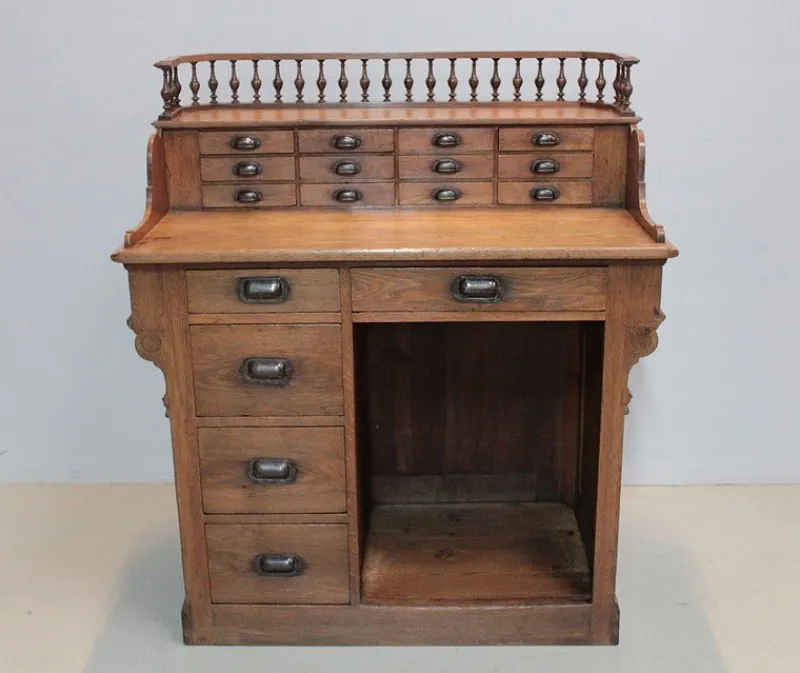 Pamono Antique Oak Old Checkout Counter> Worktables & Workbenches