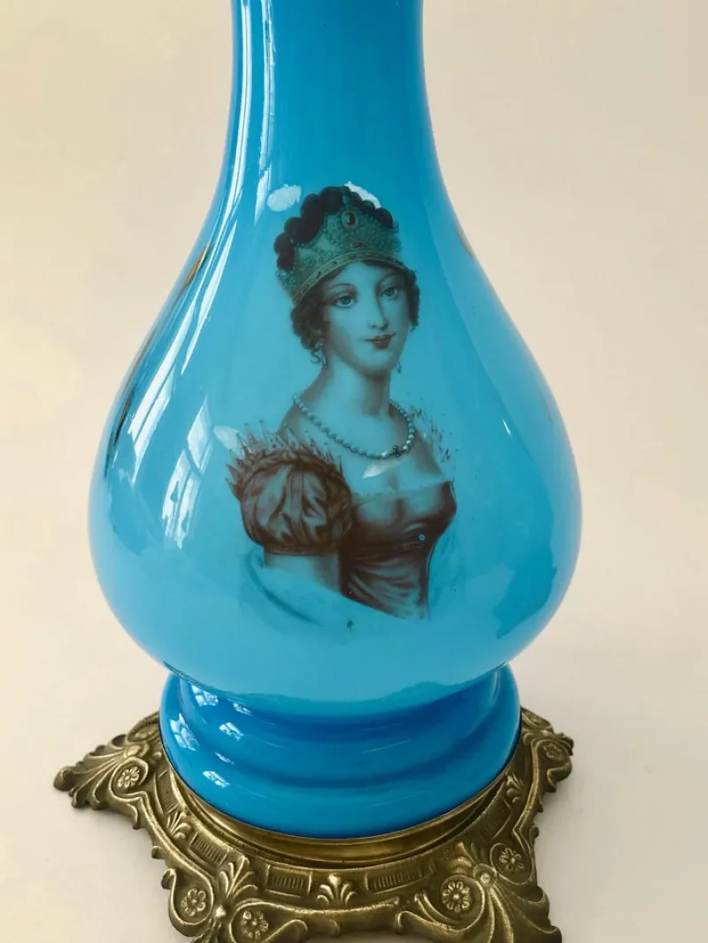 Pamono Antique Opaline Glass Oil Table Lamps Depicting Napoleon and Josephine, 1890s, Set of 2
