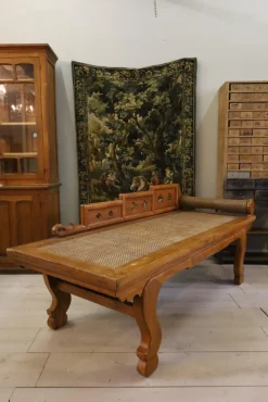Pamono Antique Opium Windowsill Daybed> Beds & Bedroom Sets
