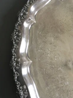 Sale Pamono Antique Oval Engraved Sheffield Tray with Handles, 1850