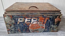 Pamono Antique Pepsi Cooler Box in Metal> Ice Buckets & Wine Coolers
