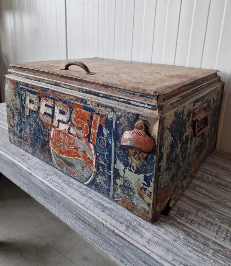 Pamono Antique Pepsi Cooler Box in Metal> Ice Buckets & Wine Coolers