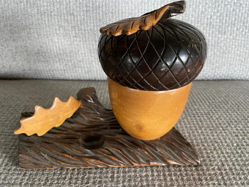 Pamono Antique Pipe Holder, 1890s> Dinnerware Accessories