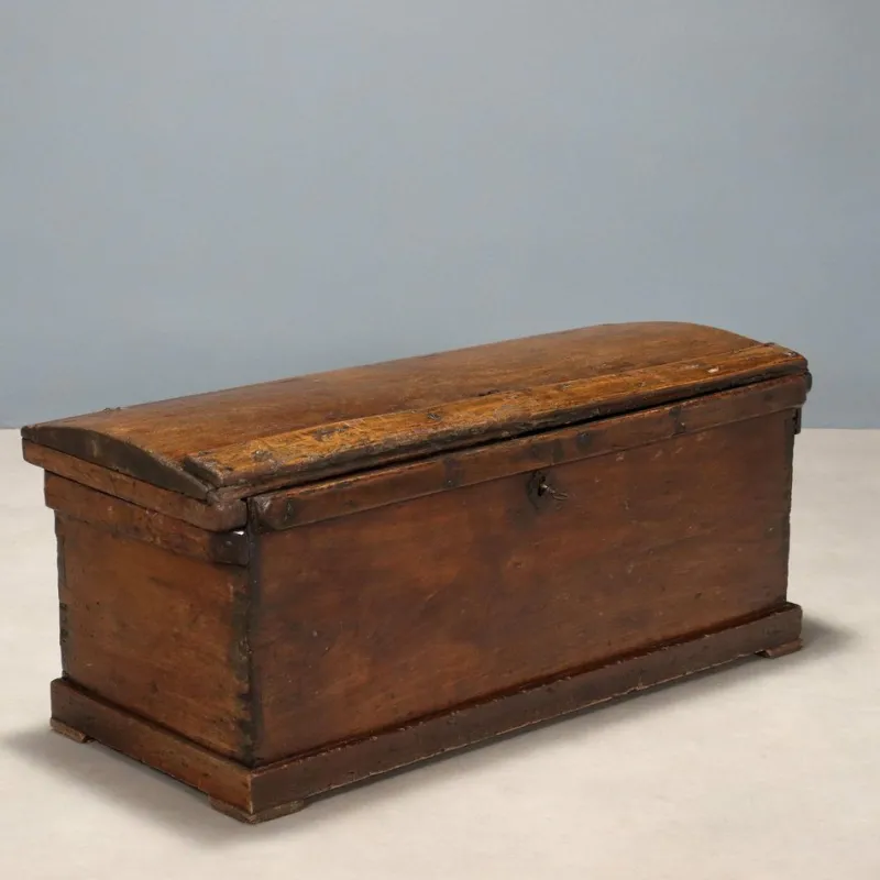 Sale Pamono Antique Poplar Chest with Painted Interior, Italy, 18th Century