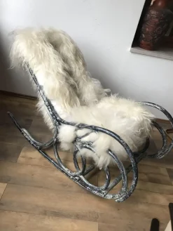 Online Pamono Antique Rocking Chair from Thonet