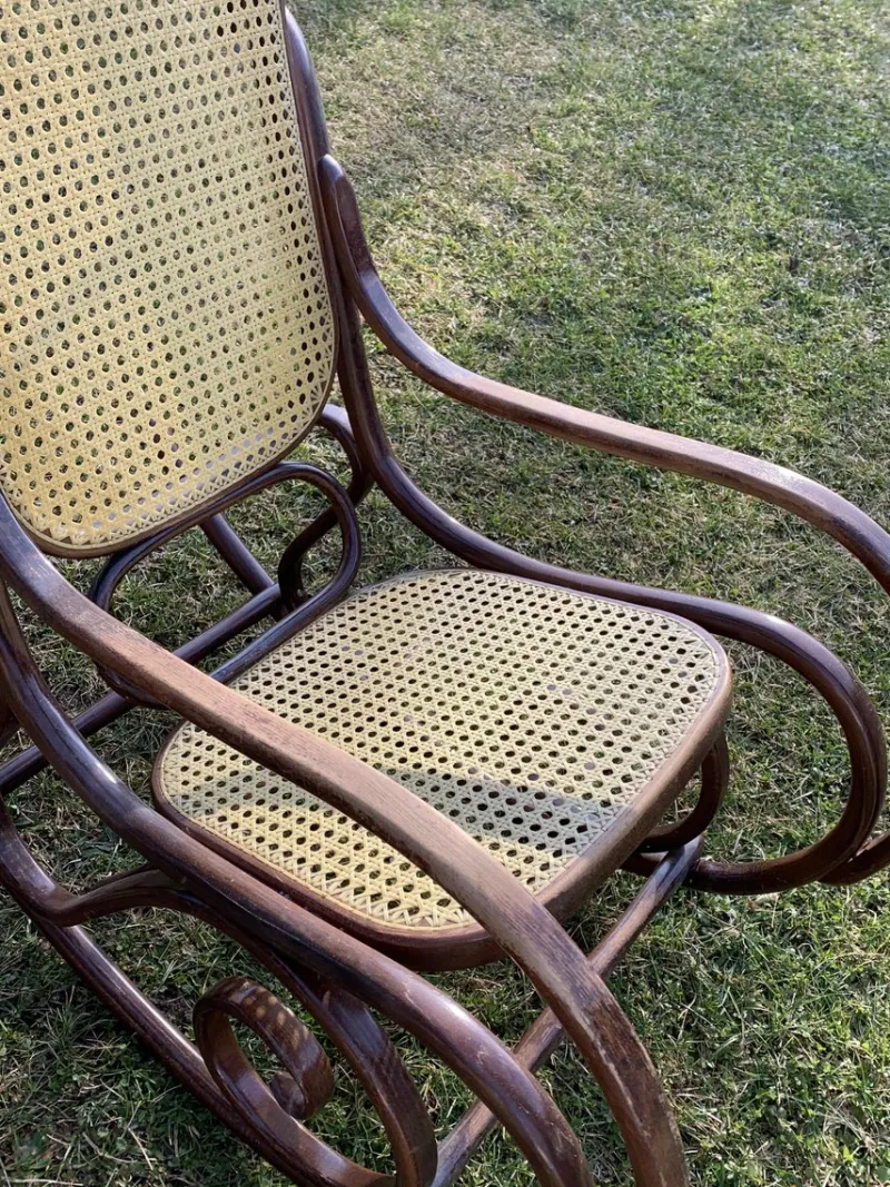 Pamono Antique Rocking Chair from Thonet> Rocking Chairs